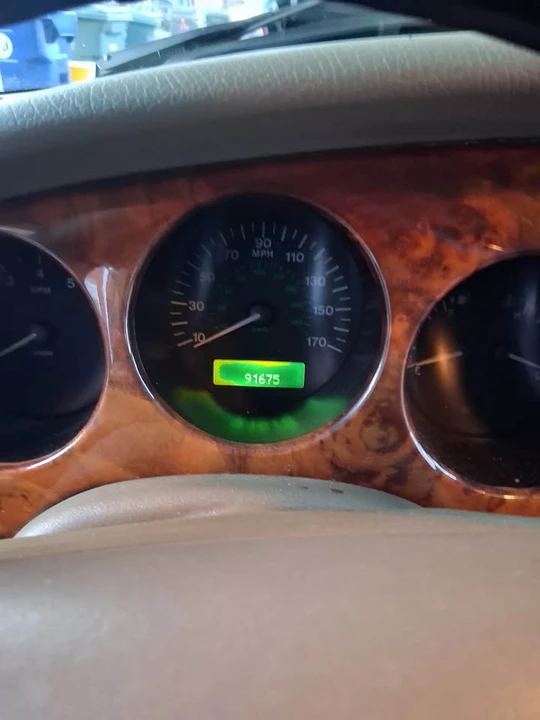1998 Jaguar X100 XK8 - Image 4 of 9