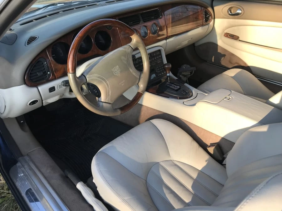 1998 Jaguar X100 XK8 - Image 3 of 3