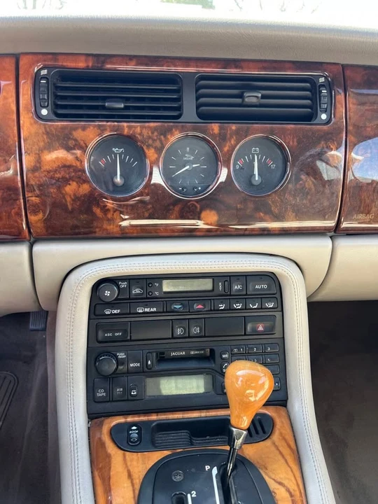1998 Jaguar X100 XK8 - Image 19 of 20