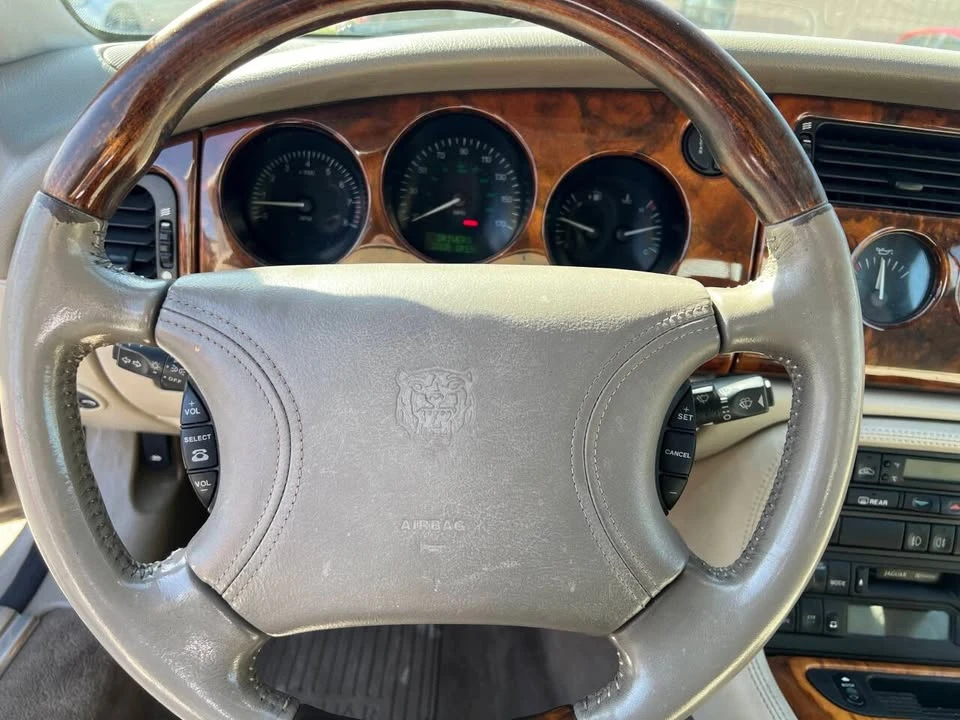 1998 Jaguar X100 XK8 - Image 17 of 20