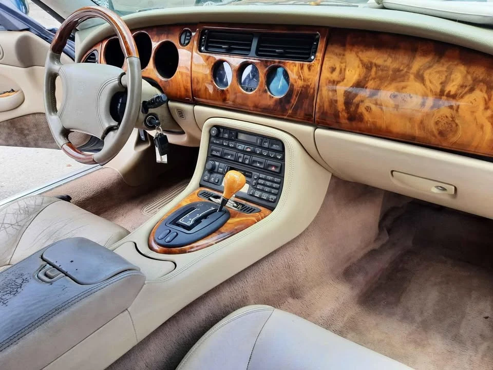 1998 Jaguar X100 XK8 - Image 10 of 14