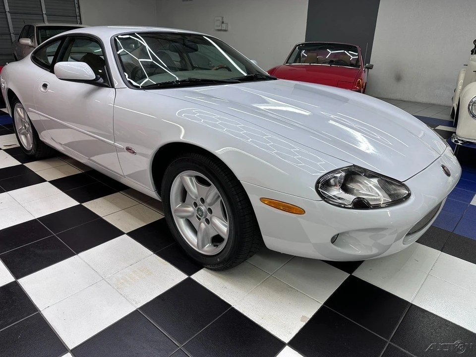 1998 Jaguar X100 XK8 - Image 2 of 21