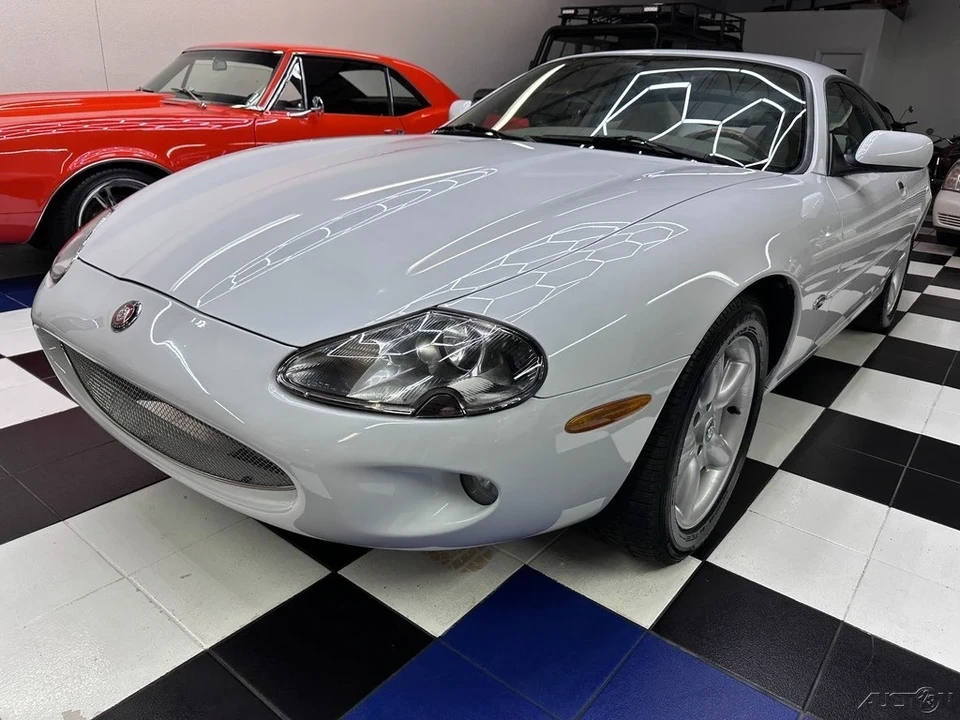 1998 Jaguar X100 XK8 - Image 17 of 21
