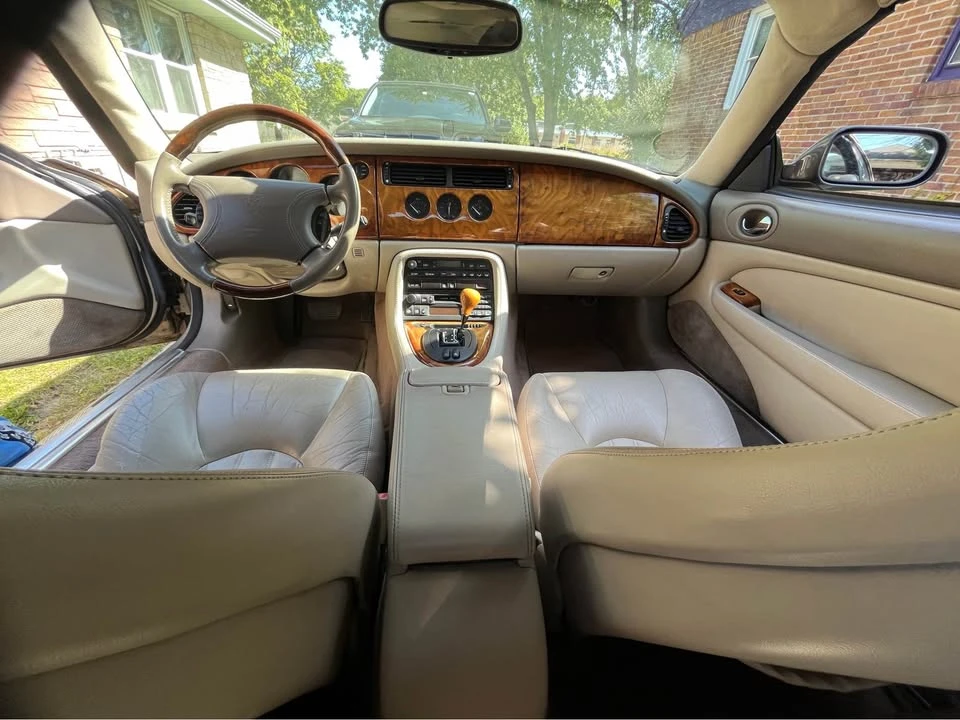1998 Jaguar X100 XK8 - Image 9 of 16
