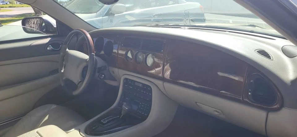 1998 Jaguar X100 XK8 - Image 5 of 9