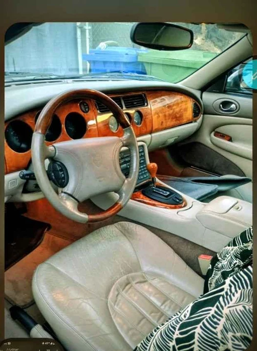 1998 Jaguar X100 XK8 - Image 2 of 4