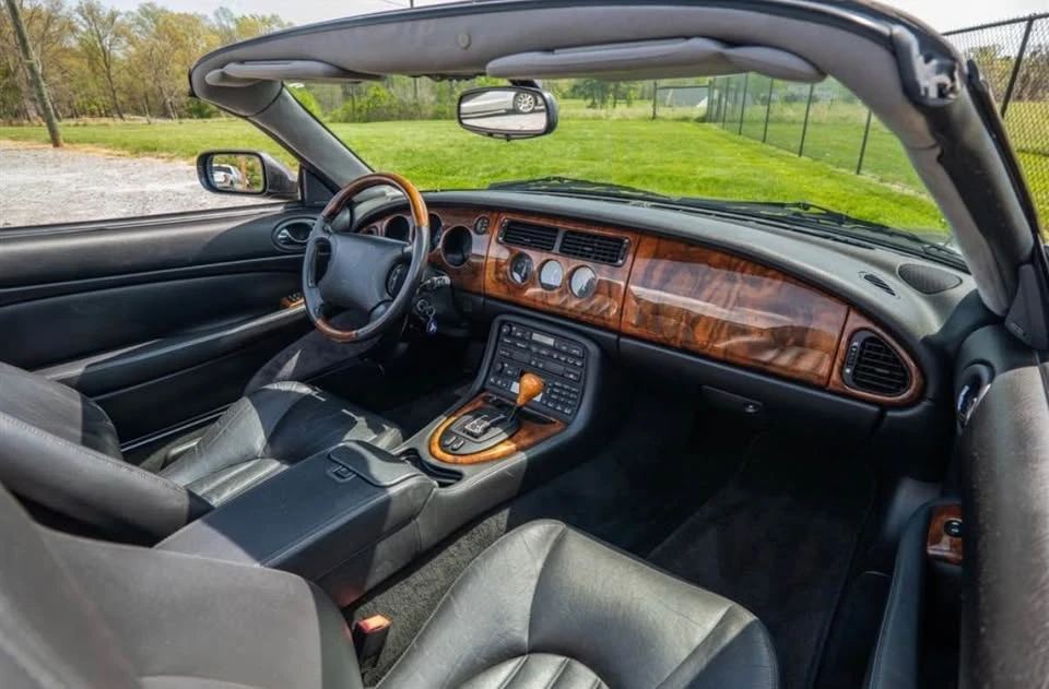 1998 Jaguar X100 XK8 - Image 7 of 10