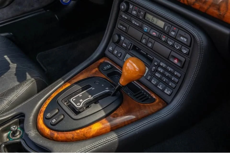 1998 Jaguar X100 XK8 - Image 8 of 10