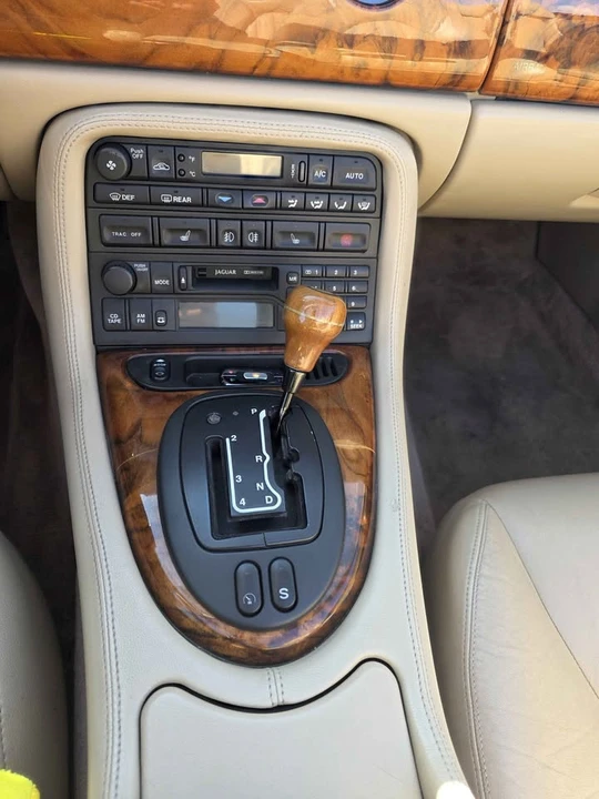 1998 Jaguar X100 XK8 - Image 8 of 12