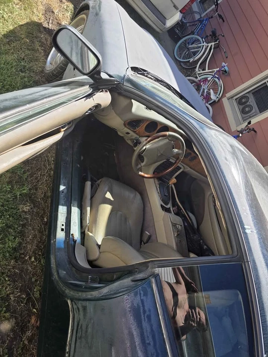 1998 Jaguar X100 XK8 - Image 2 of 4