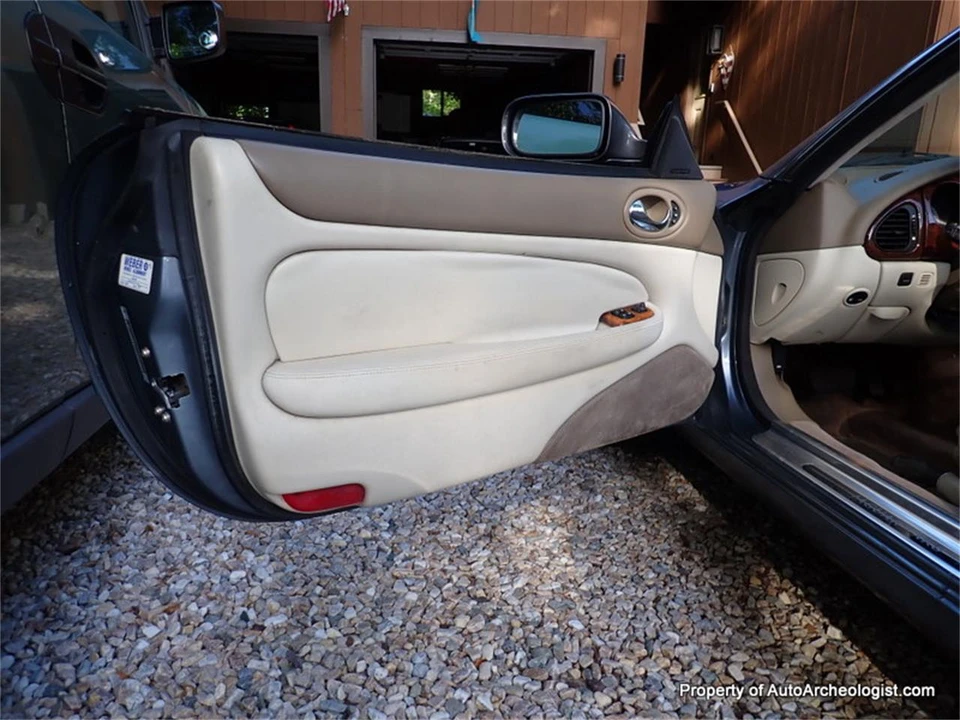 1998 Jaguar X100 XK8 - Image 12 of 24