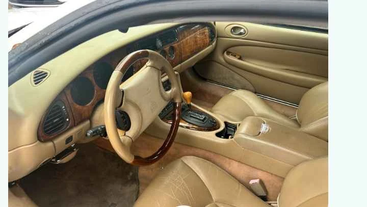 1998 Jaguar X100 XK8 - Image 2 of 5
