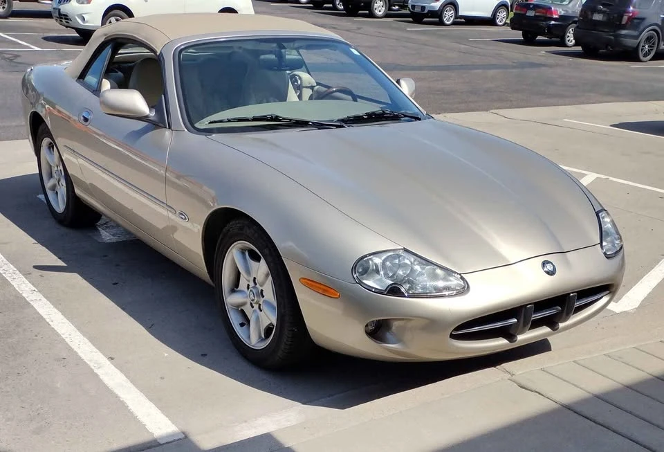 1998 Jaguar X100 XK8 - Image 3 of 8