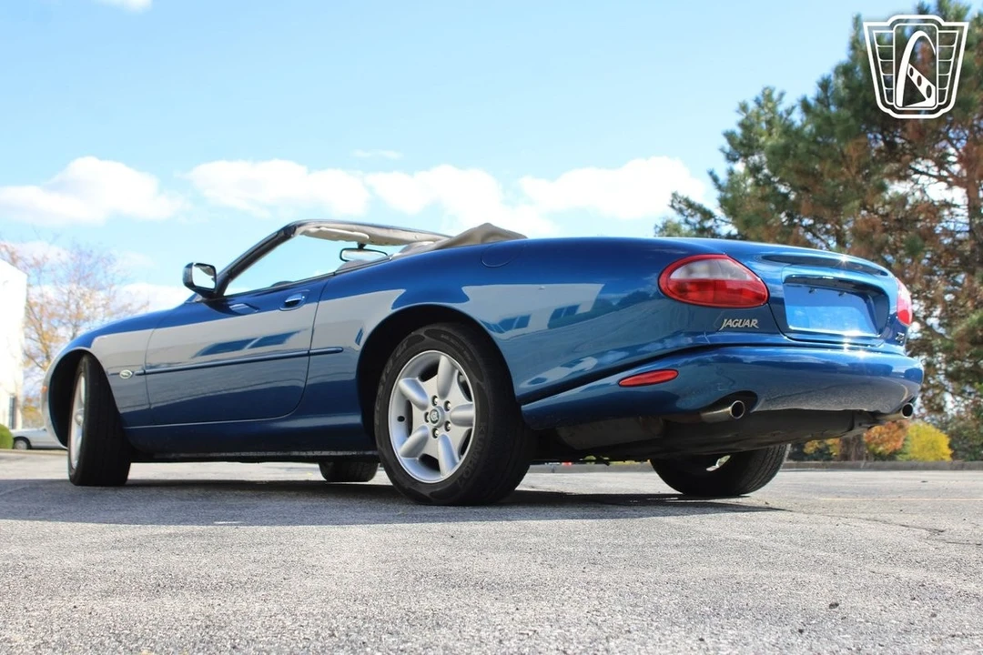 1998 Jaguar X100 XK8 - Image 9 of 12