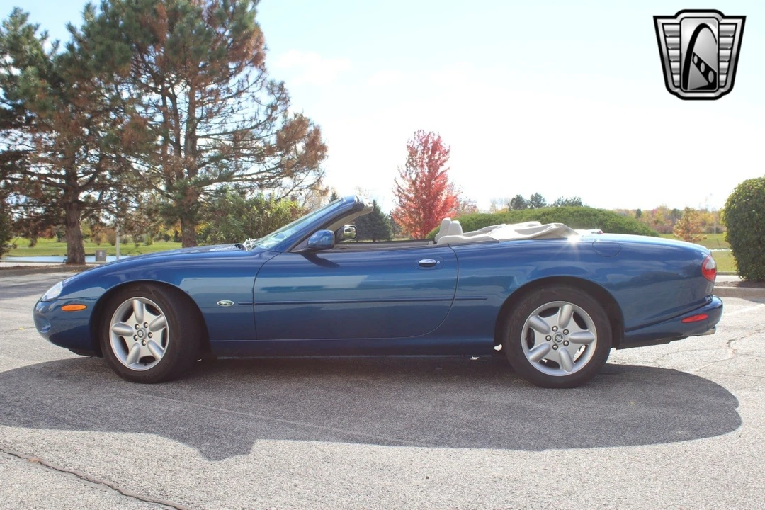 1998 Jaguar X100 XK8 - Image 4 of 12