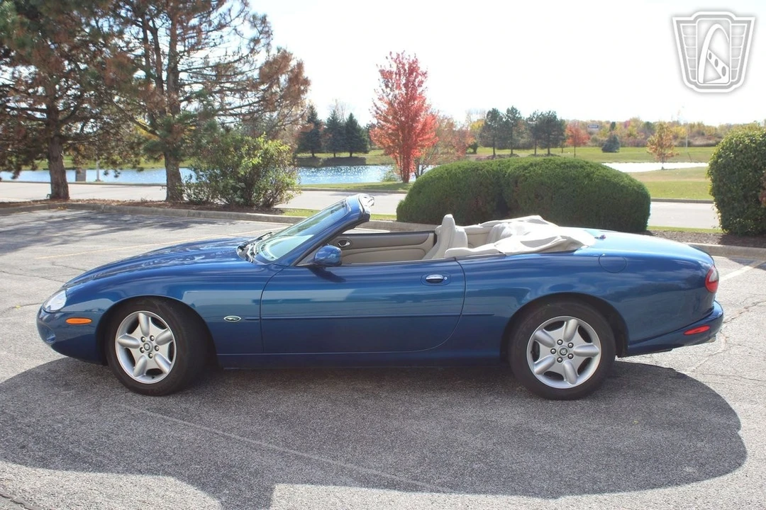 1998 Jaguar X100 XK8 - Image 4 of 12