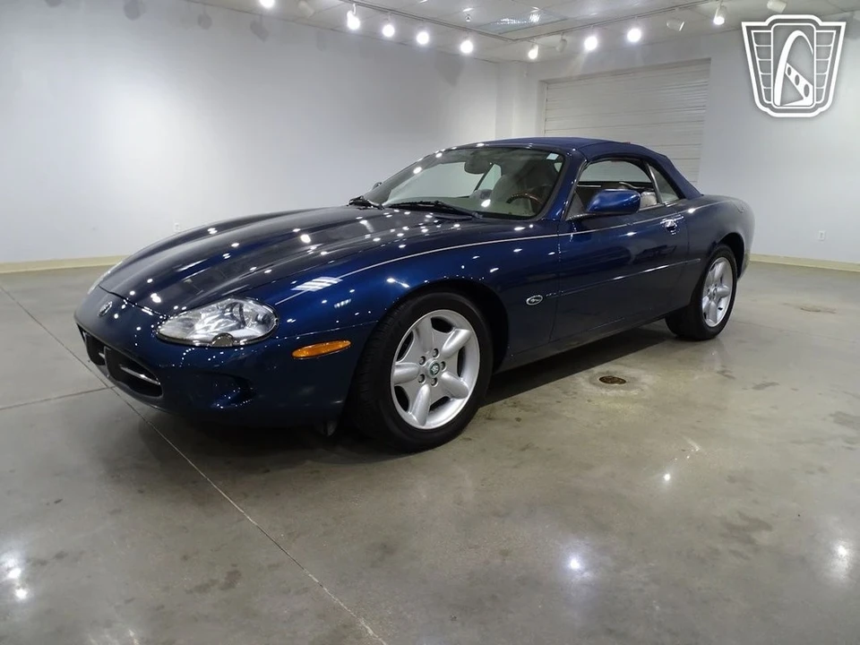 1998 Jaguar X100 XK8 - Image 3 of 12