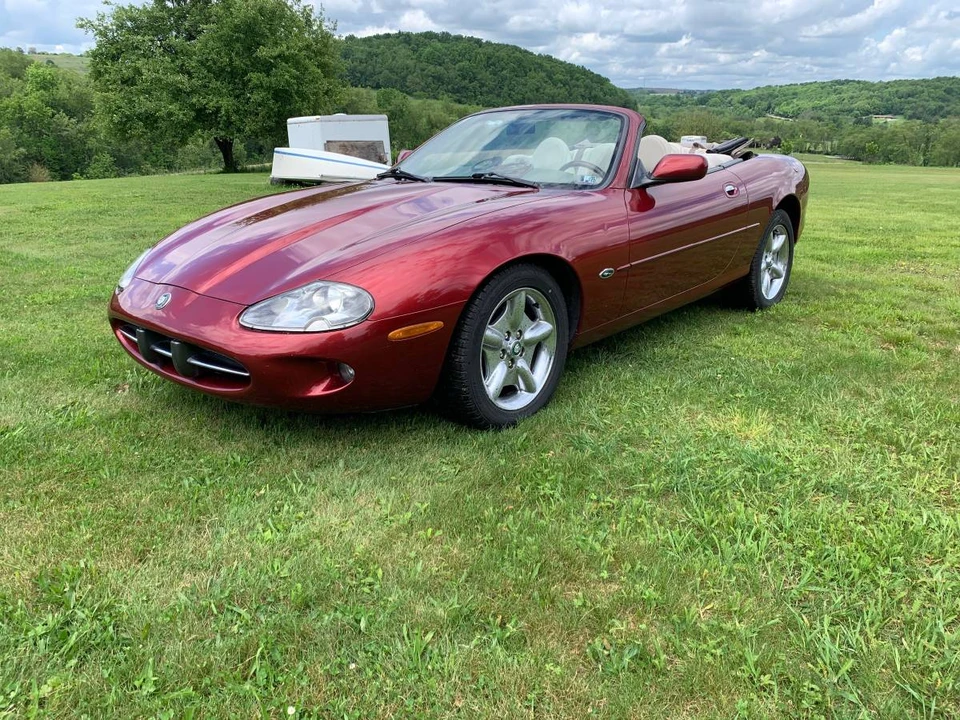 1998 Jaguar X100 XK8 - Image 2 of 12