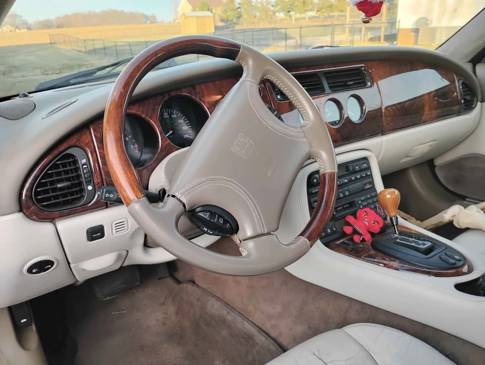 1998 Jaguar X100 XK8 - Image 15 of 15