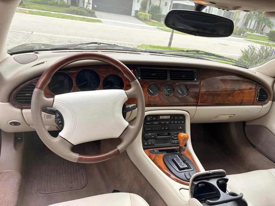 1998 Jaguar X100 XK8 - Image 6 of 17