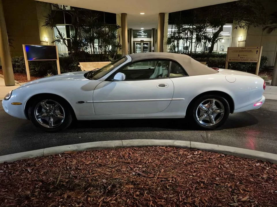 1998 Jaguar X100 XK8 - Image 8 of 19