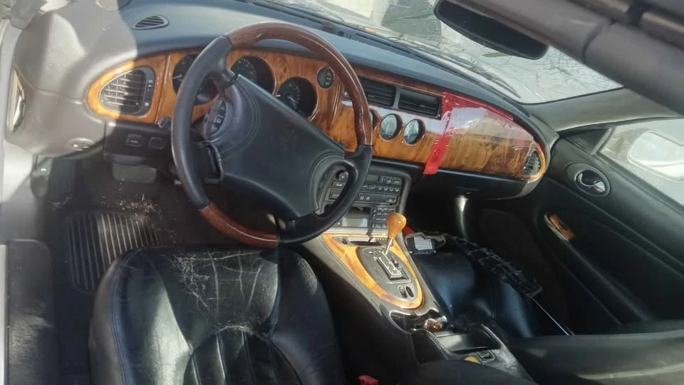 1998 Jaguar X100 XK8 - Image 11 of 12