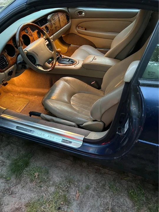 1998 Jaguar X100 XK8 - Image 6 of 8