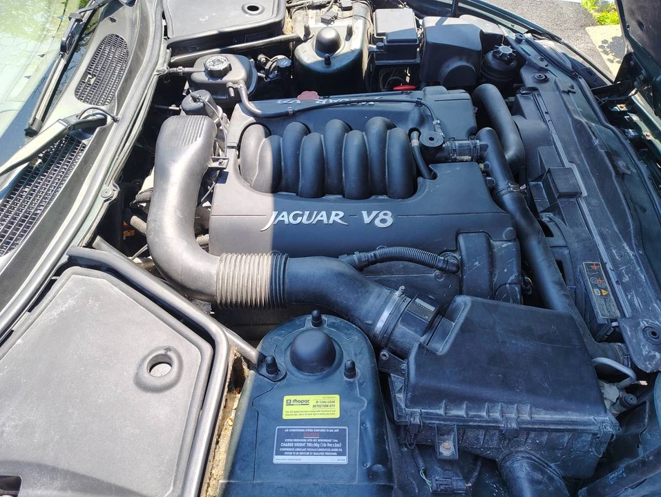 1998 Jaguar X100 XK8 - Image 9 of 15
