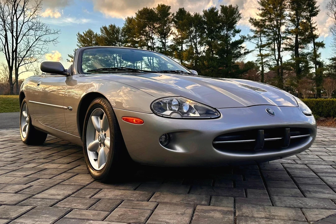 1998 Jaguar X100 XK8 - Image 2 of 31