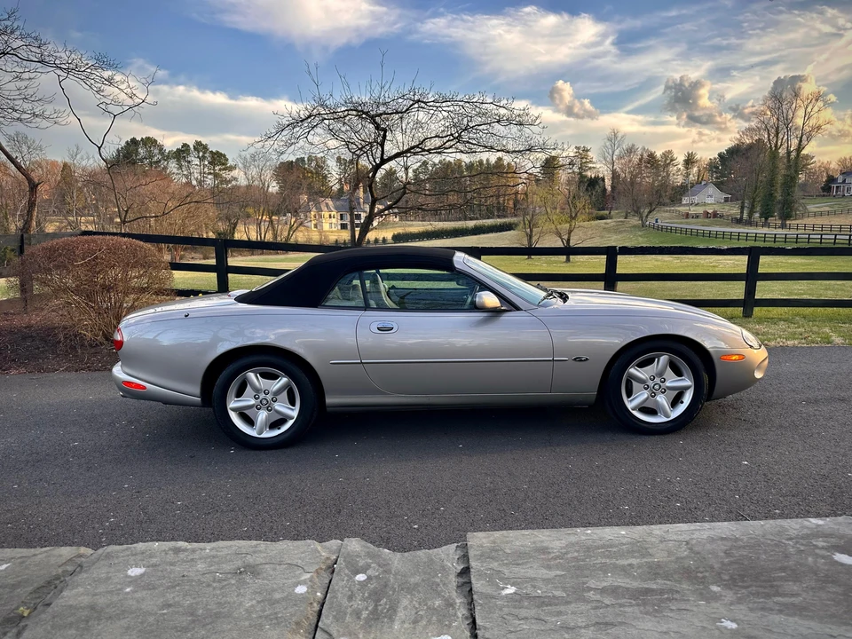 1998 Jaguar X100 XK8 - Image 24 of 31