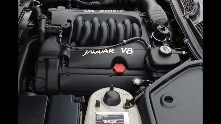 1998 Jaguar X100 XK8 - Image 3 of 7
