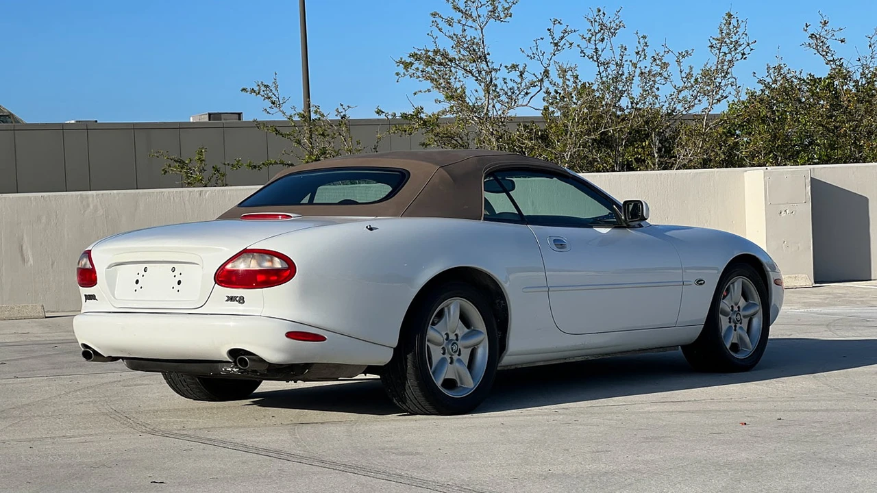 1998 Jaguar X100 XK8 - Image 7 of 7