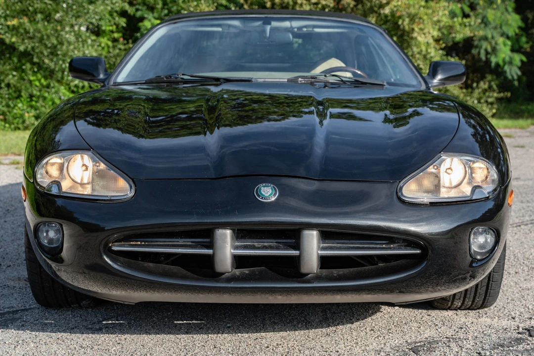 1998 Jaguar X100 XK8 - Image 18 of 31