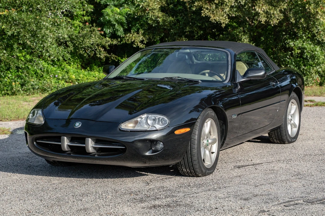 1998 Jaguar X100 XK8 - Image 11 of 31