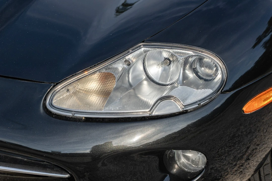 1998 Jaguar X100 XK8 - Image 22 of 31