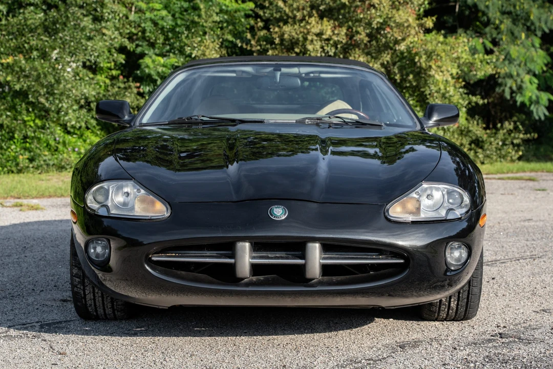 1998 Jaguar X100 XK8 - Image 10 of 31