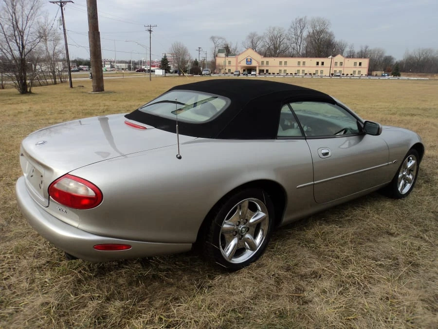 1998 Jaguar X100 XK8 - Image 2 of 4