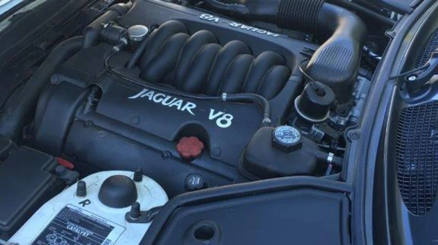 1998 Jaguar X100 XK8 - Image 7 of 12