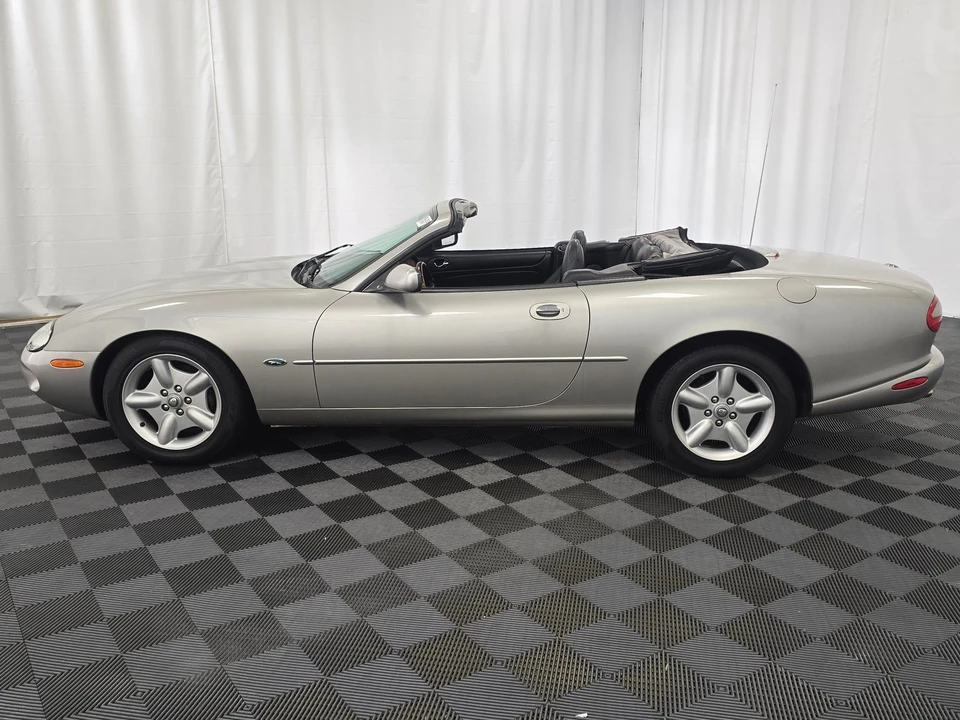 1998 Jaguar X100 XK8 - Image 9 of 31
