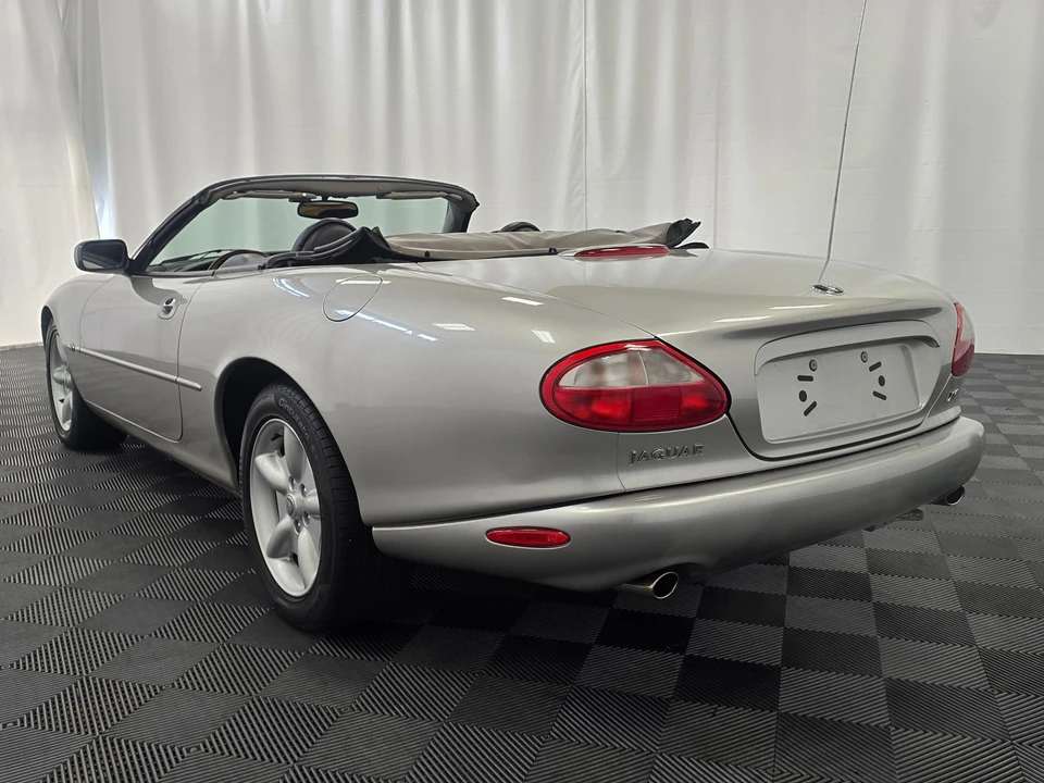 1998 Jaguar X100 XK8 - Image 8 of 31