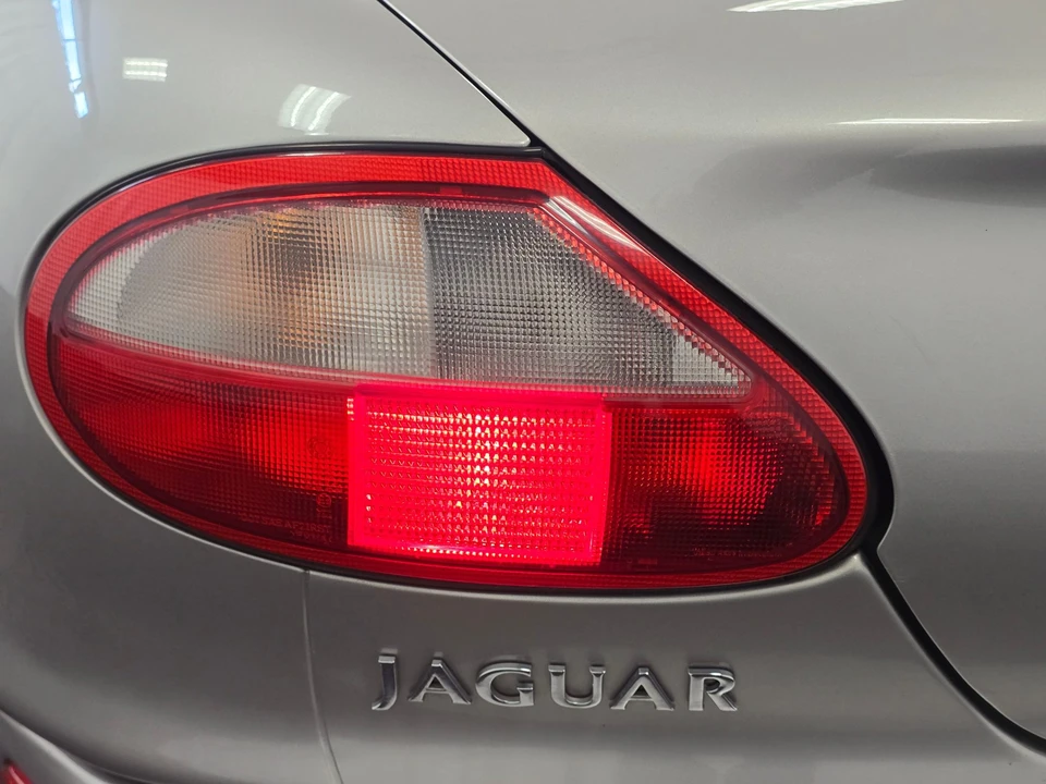 1998 Jaguar X100 XK8 - Image 31 of 31