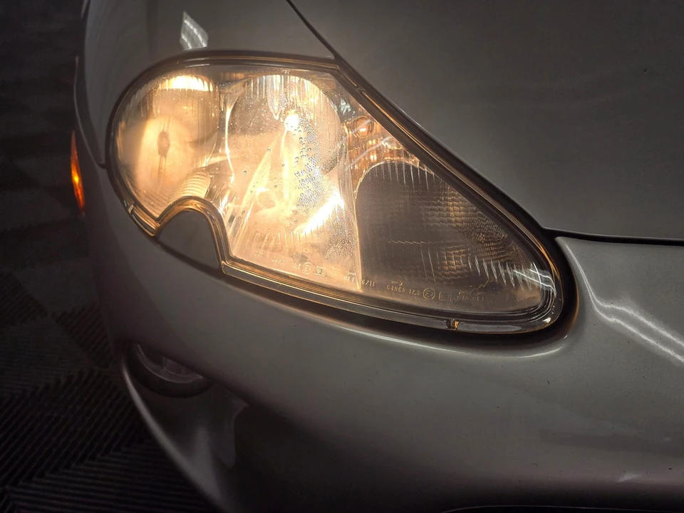 1998 Jaguar X100 XK8 - Image 29 of 31