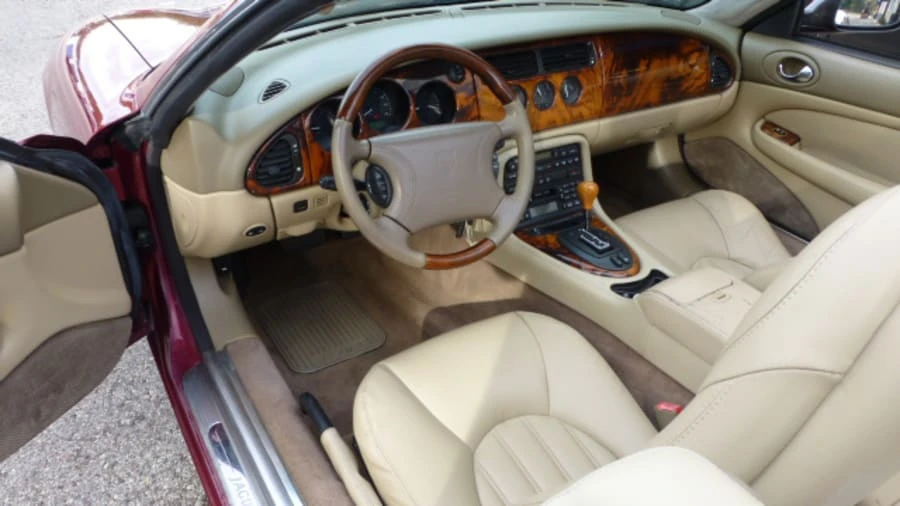 1998 Jaguar X100 XK8 - Image 5 of 6