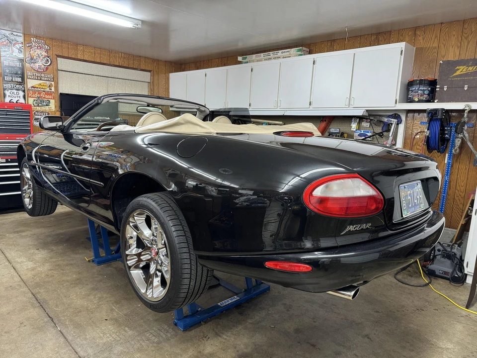 1998 Jaguar X100 XK8 - Image 18 of 31