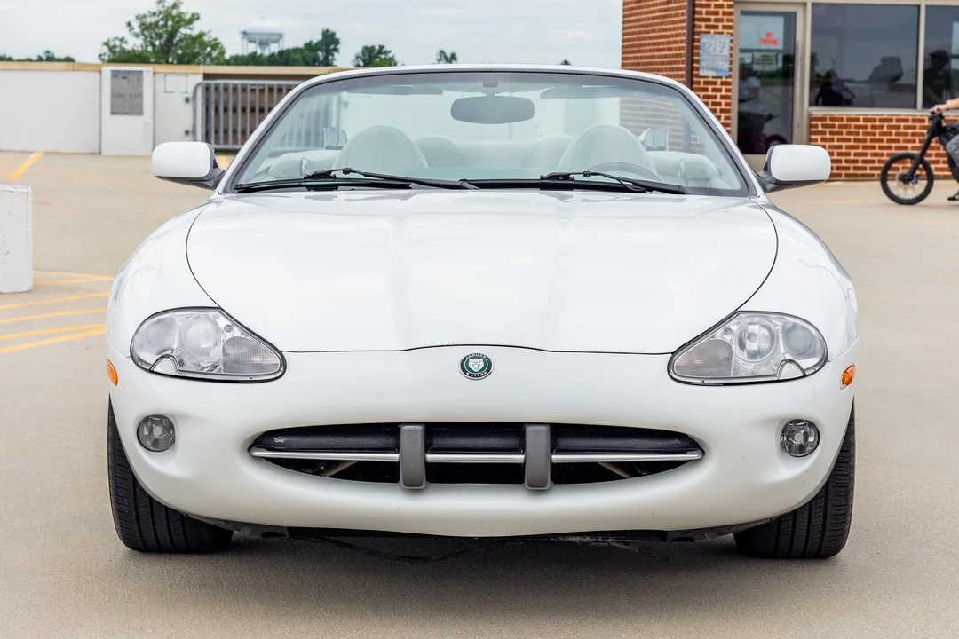 1998 Jaguar X100 XK8 - Image 2 of 31