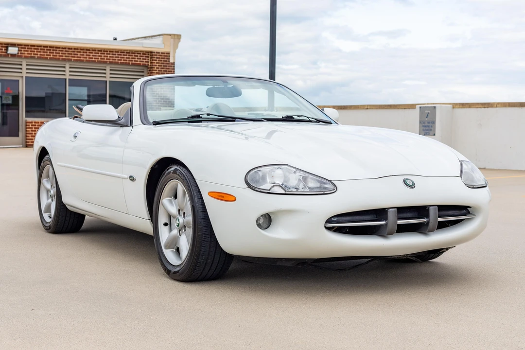 1998 Jaguar X100 XK8 - Image 13 of 31