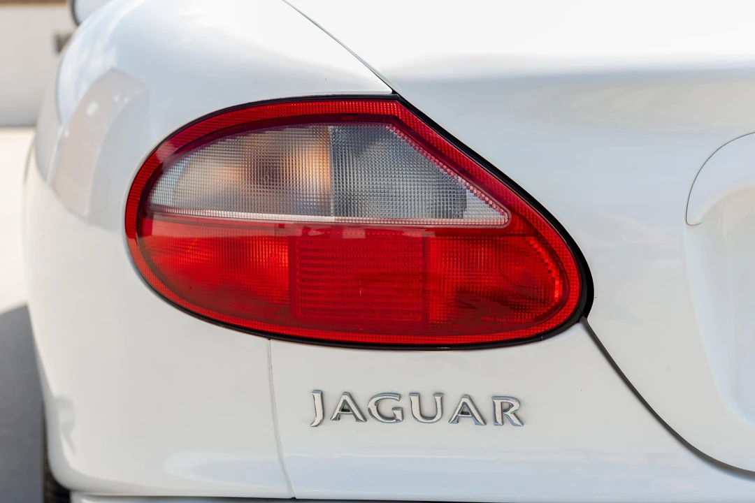1998 Jaguar X100 XK8 - Image 25 of 31
