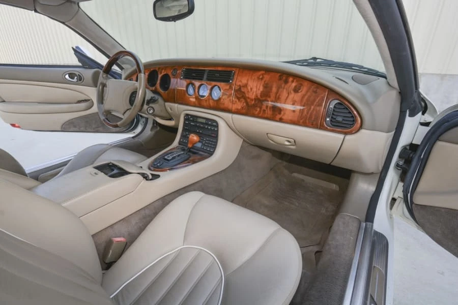 1998 Jaguar X100 XK8 - Image 5 of 12