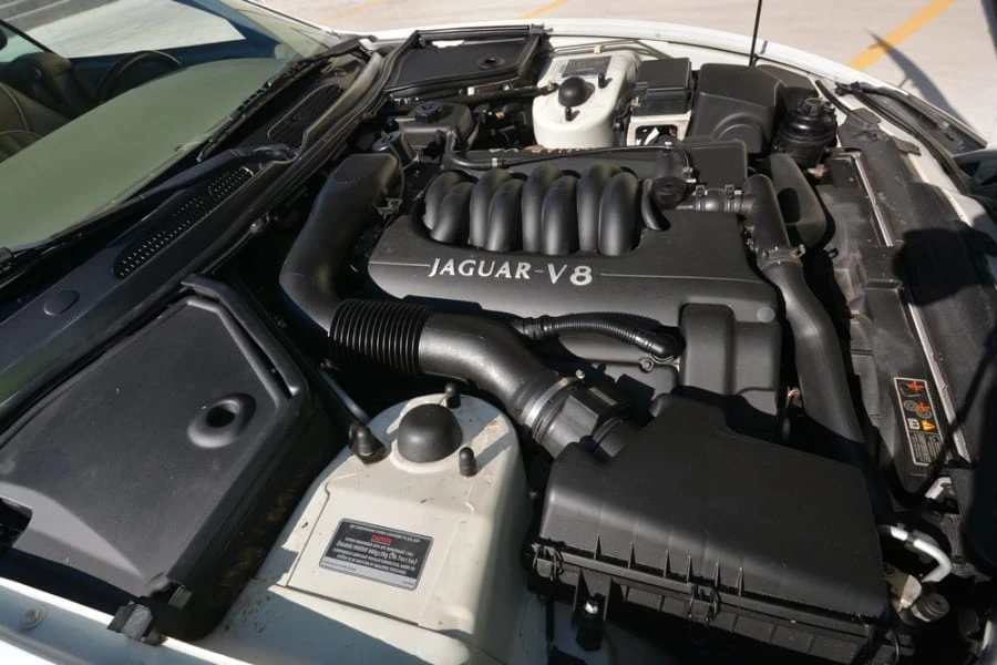 1998 Jaguar X100 XK8 - Image 7 of 12