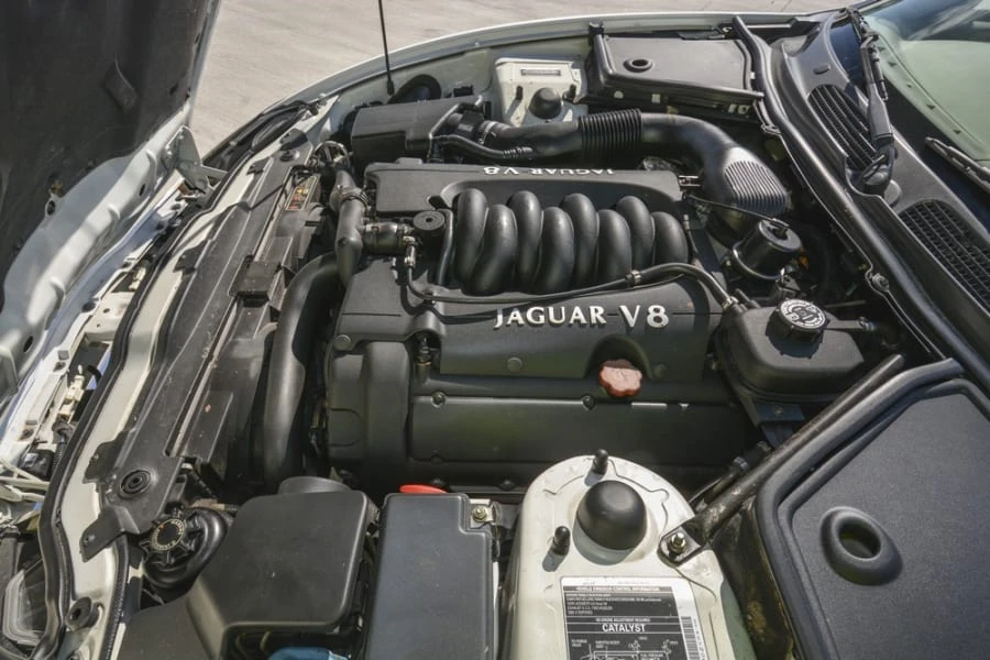1998 Jaguar X100 XK8 - Image 8 of 12